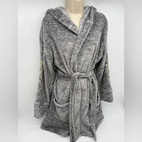 VS Pink Robe - Picture 3 of 11